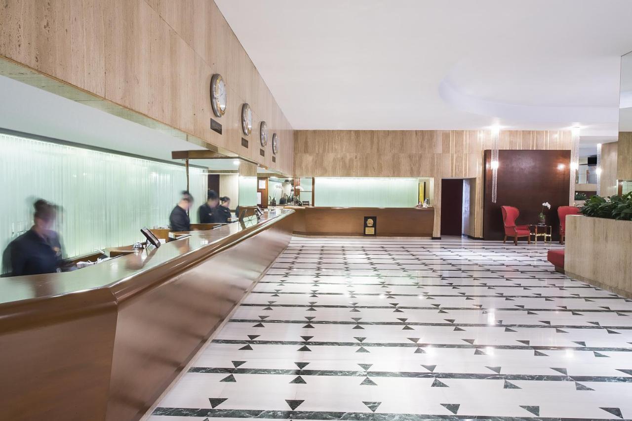 피에스타 아메리카나 레포르마 호텔 멕시코 시 외부 사진 The lobby of the hotel