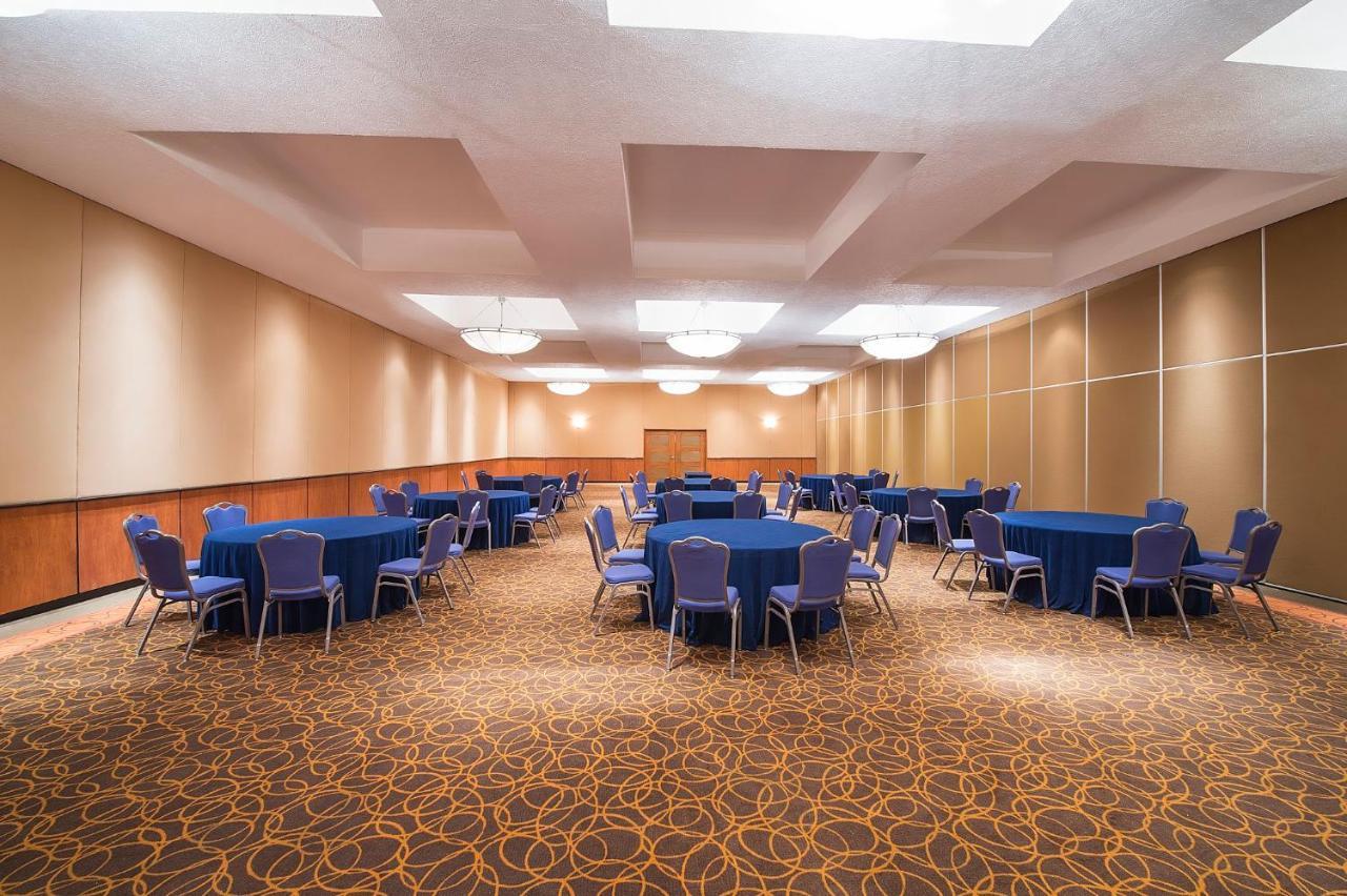 피에스타 아메리카나 레포르마 호텔 멕시코 시 외부 사진 A meeting room at the hotel