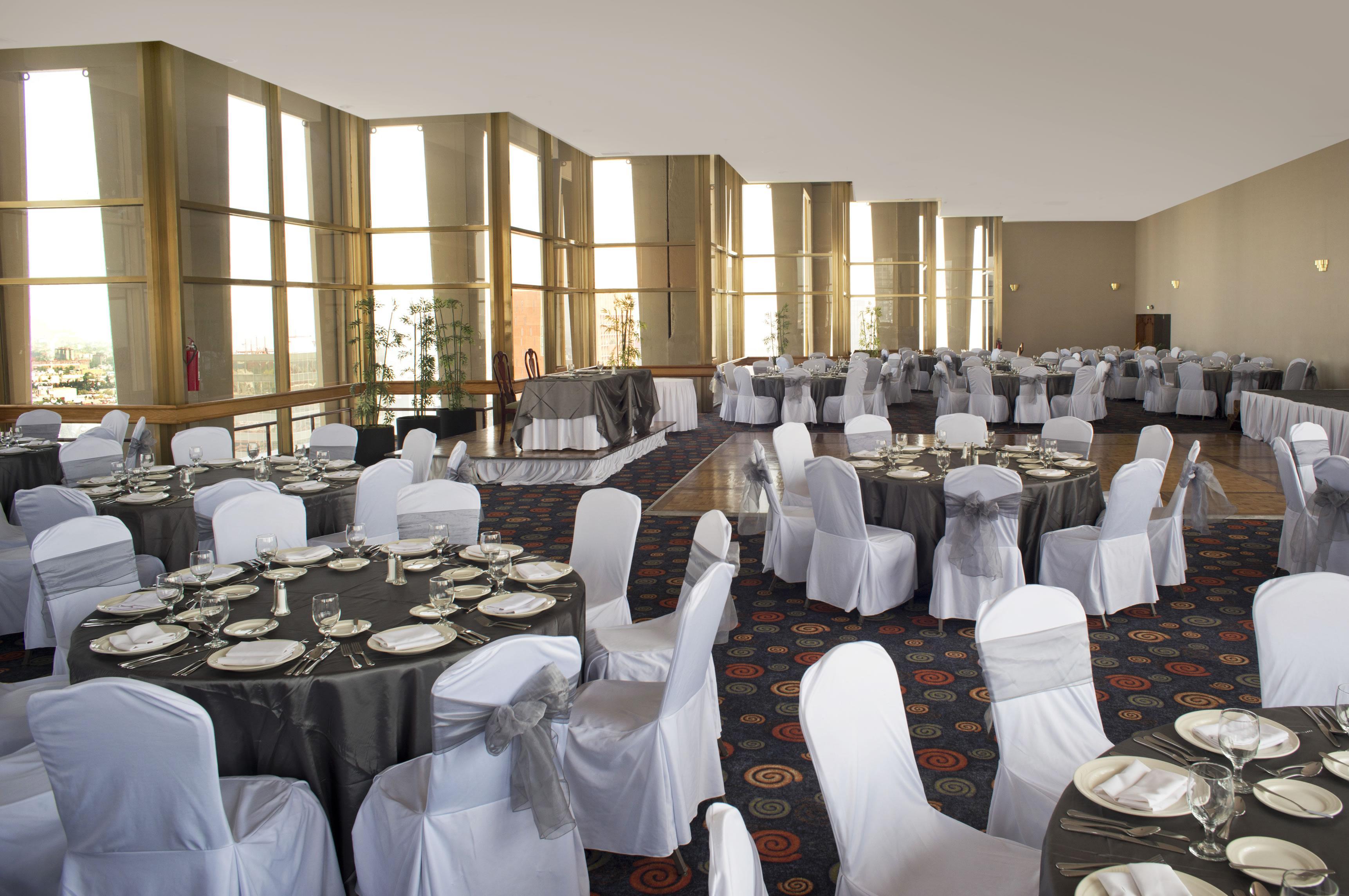 피에스타 아메리카나 레포르마 호텔 멕시코 시 외부 사진 The ballroom at the Sheraton Centre