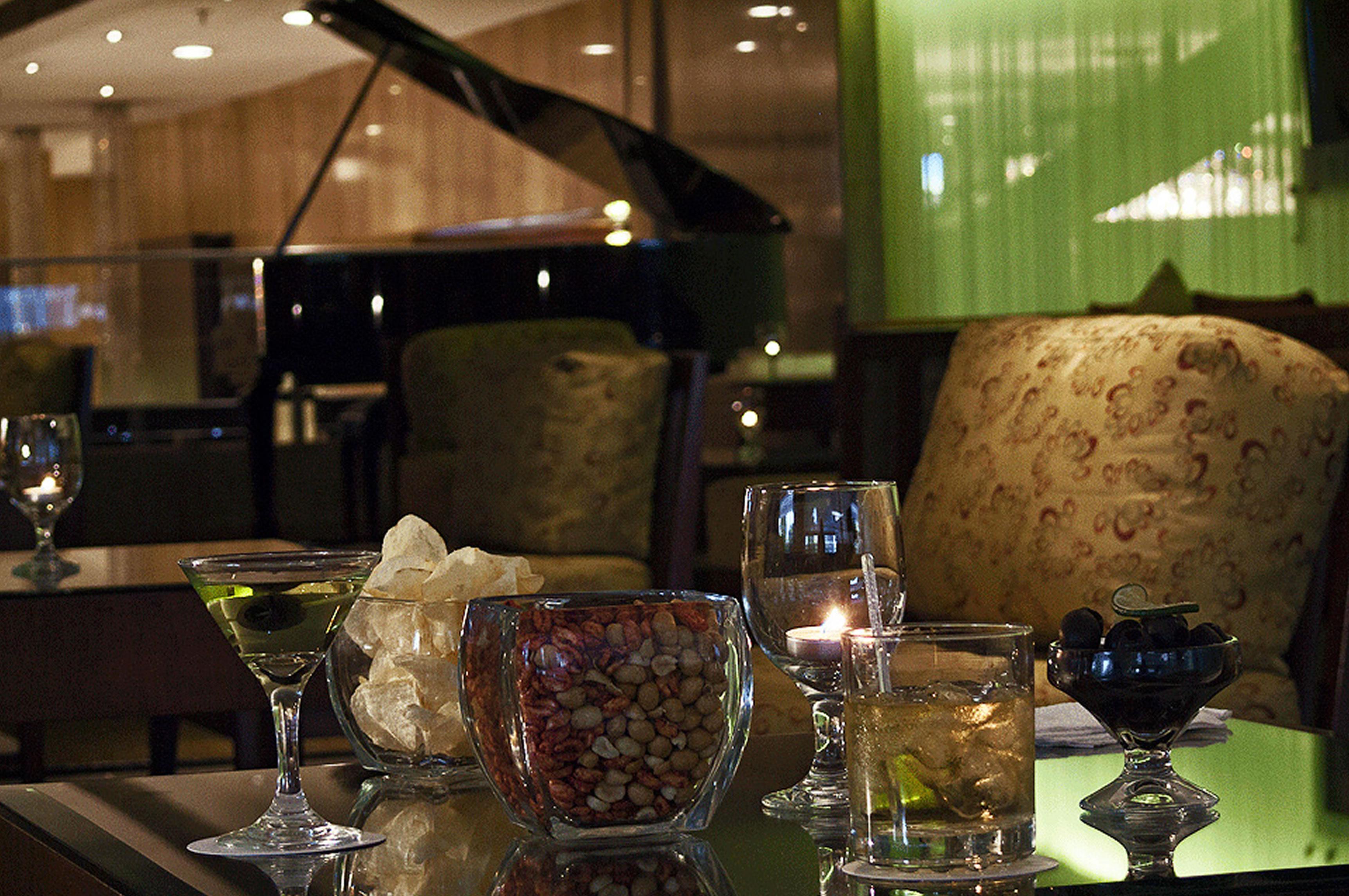 피에스타 아메리카나 레포르마 호텔 멕시코 시 외부 사진 The piano bar at the hotel